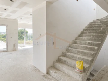 Moradia T4 para Venda em Atouguia da Baleia