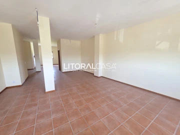 Loja para Arrendamento em Vagos e Santo António