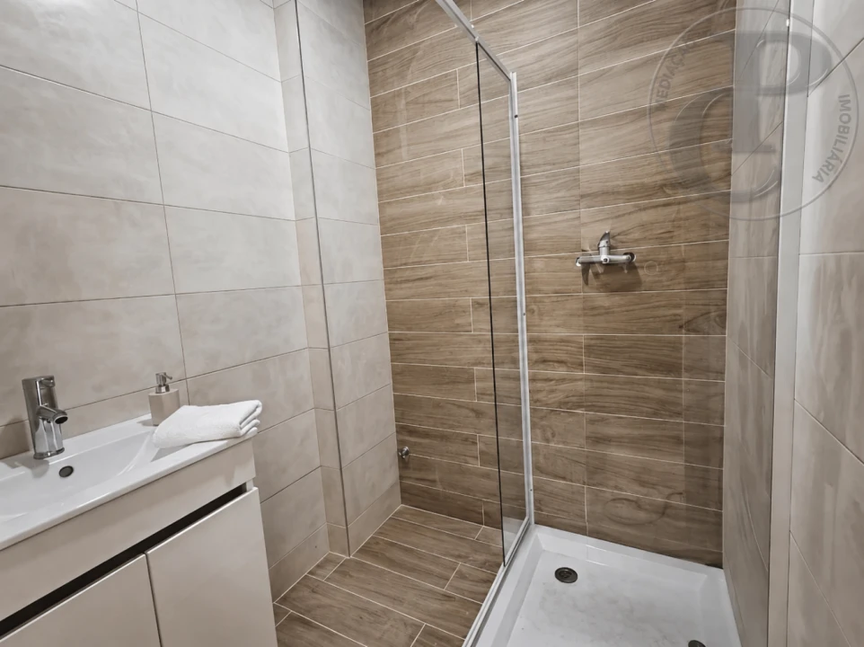 Apartamento T4 para Venda em Amora Foto 17