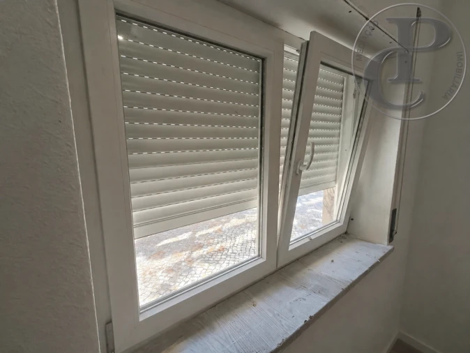 Apartamento T4 para Venda em Amora Foto 4
