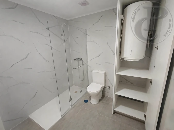 Apartamento T4 para Venda em Amora Foto 15