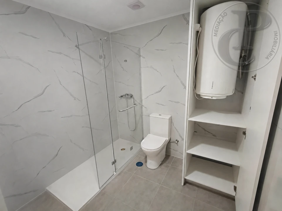 Apartamento T4 para Venda em Amora Foto 15