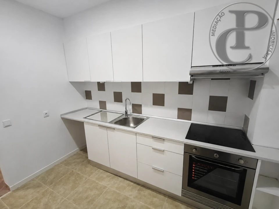 Apartamento T4 para Venda em Amora Foto 1