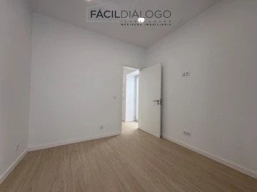 Apartamento T2 para Venda em Sesimbra (Santiago)