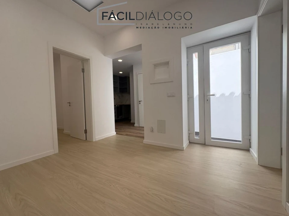 Apartamento T2 para Venda em Sesimbra (Santiago) Foto 3