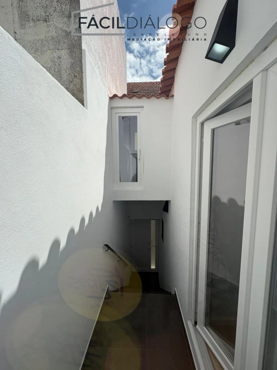 Apartamento T2 para Venda em Sesimbra (Santiago) Foto 11