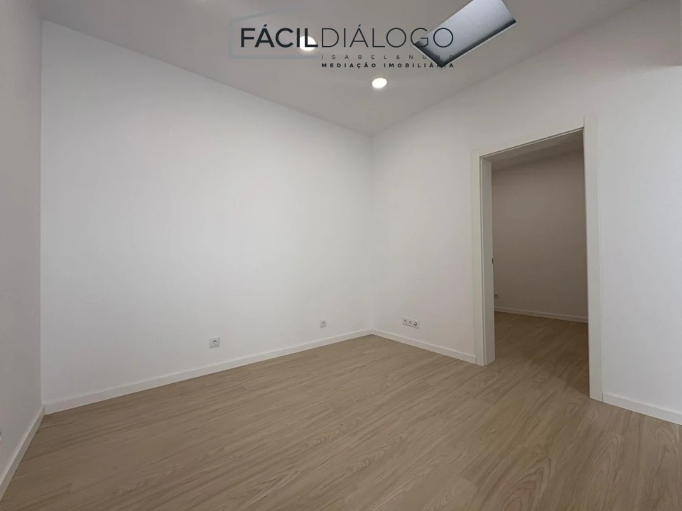 Apartamento T2 para Venda em Sesimbra (Santiago) Foto 10