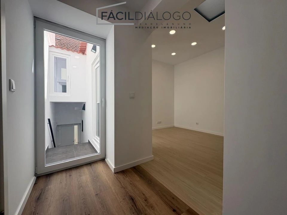 Apartamento T2 para Venda em Sesimbra (Santiago) Foto 1