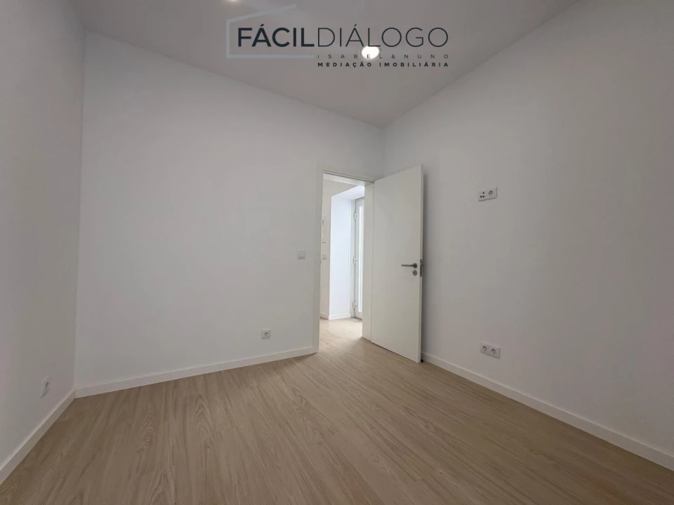 Apartamento T2 para Venda em Sesimbra (Santiago) Foto 5