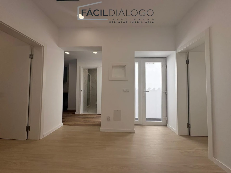 Apartamento T2 para Venda em Sesimbra (Santiago) Foto 9