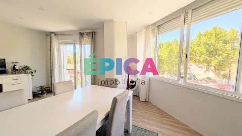 Apartamento T3 para Venda em Queluz e Belas