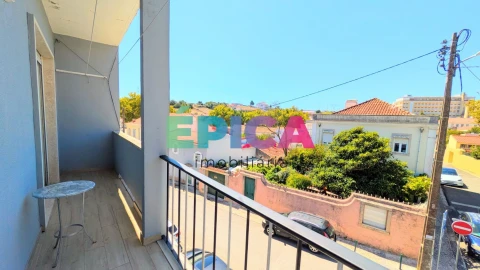 Apartamento T3 para Venda em Queluz e Belas
