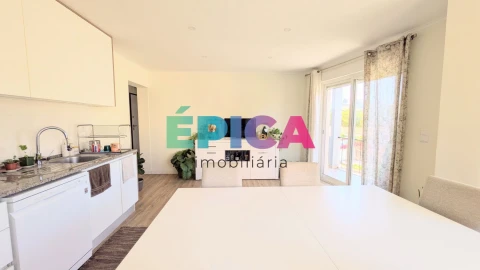 Apartamento T3 para Venda em Queluz e Belas
