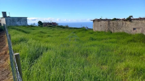 Terreno para Venda em Ponta do Pargo