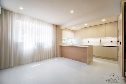 Apartamento T2 para Venda em Venteira