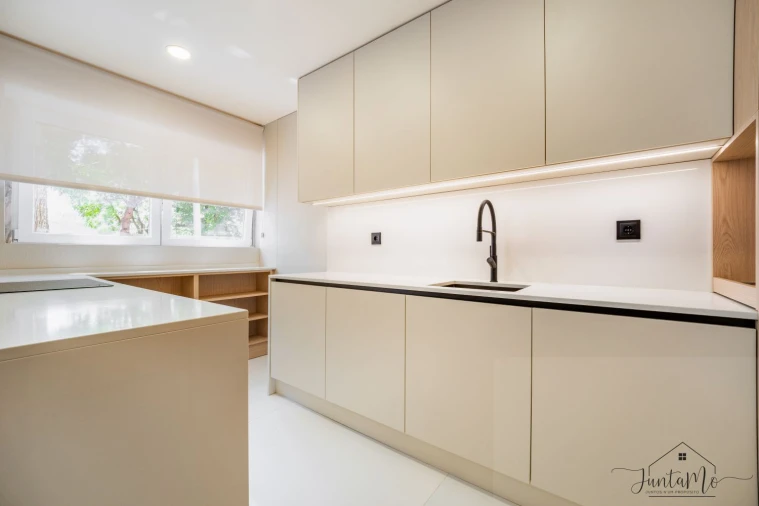 Apartamento T2 para Venda em Venteira Foto 15