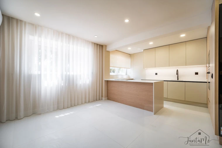 Apartamento T2 para Venda em Venteira Foto 4