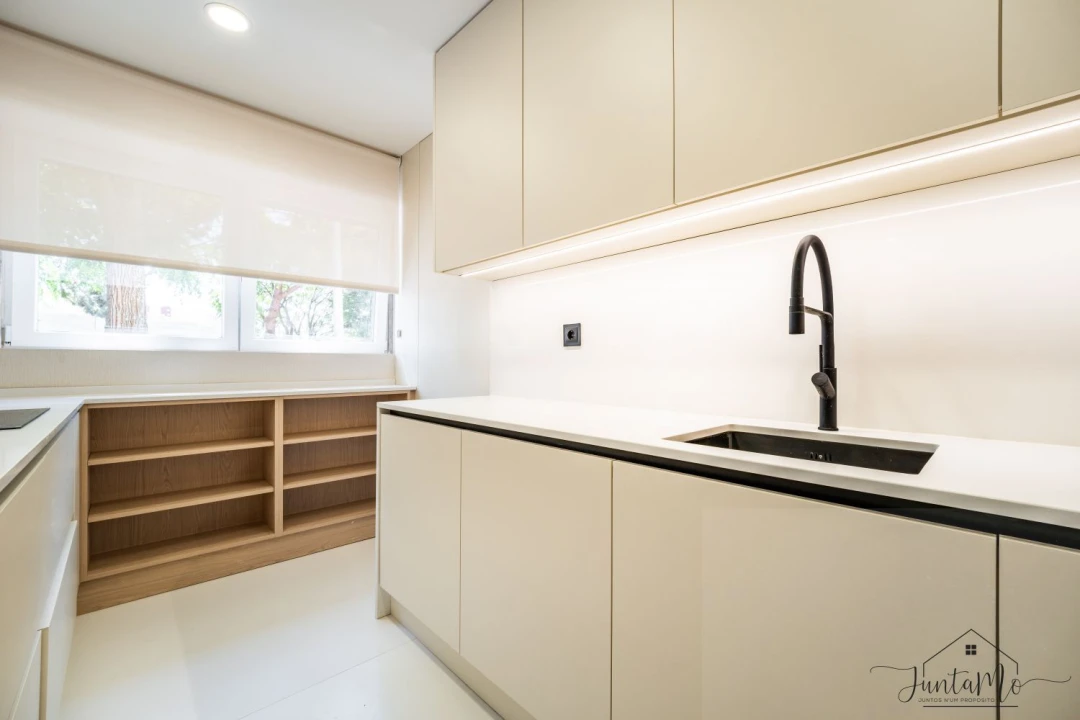 Apartamento T2 para Venda em Venteira Foto 11