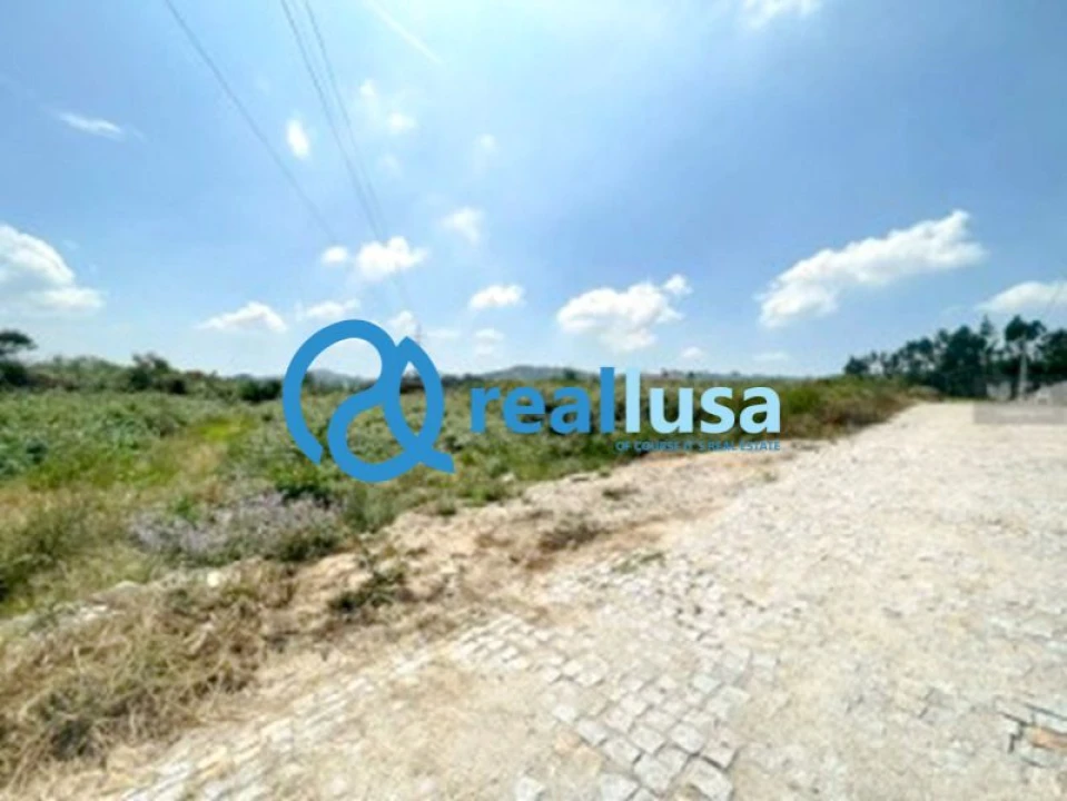 Terreno para Venda em Paredes Foto 1