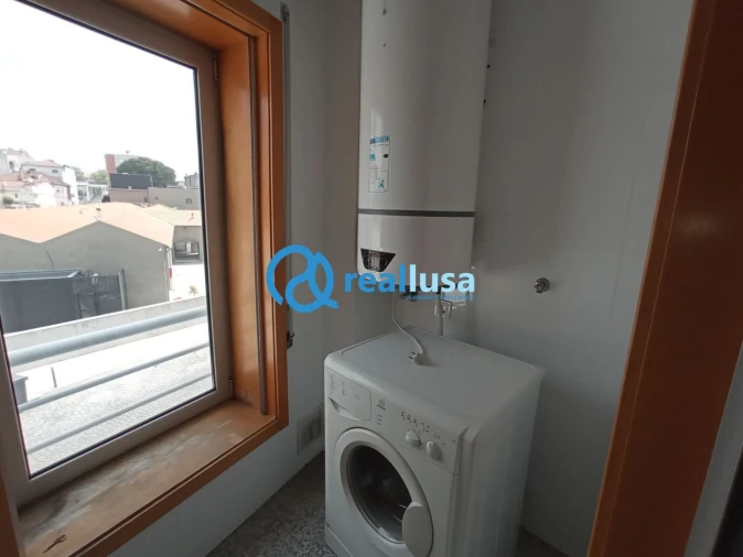 Apartamento T1 para Venda em Paranhos Foto 12