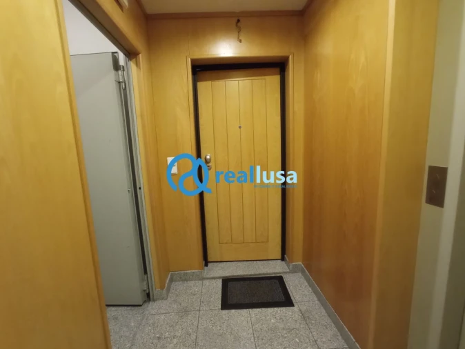 Apartamento T1 para Venda em Paranhos Foto 16