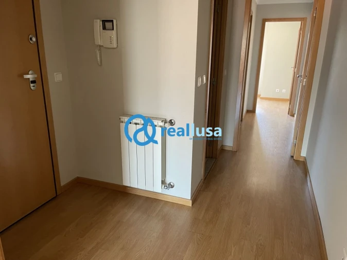 Apartamento T1 para Venda em Paranhos Foto 11