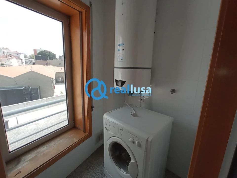 Apartamento T1 para Venda em Paranhos Foto 12