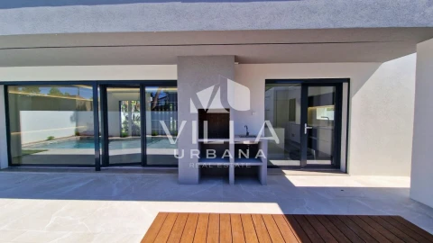 Moradia T4 para Venda em Charneca de Caparica e Sobreda