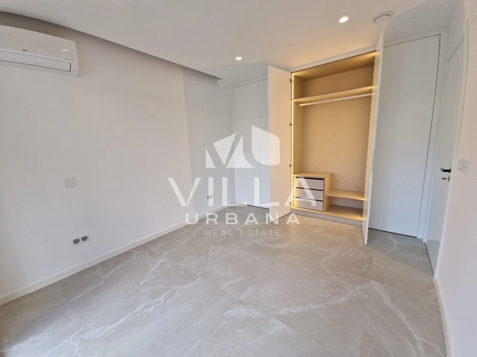 Moradia T4 para Venda em Charneca de Caparica e Sobreda Foto 16