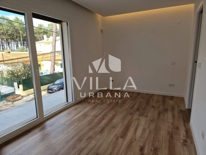 Moradia T4 para Venda em Charneca de Caparica e Sobreda Foto 15