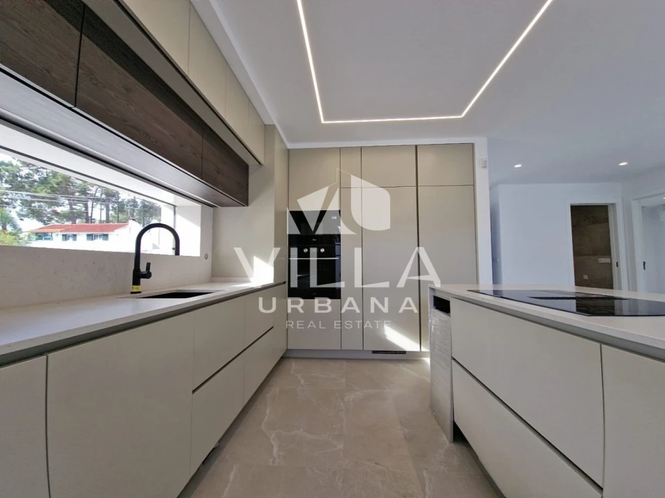 Moradia T4 para Venda em Charneca de Caparica e Sobreda Foto 21
