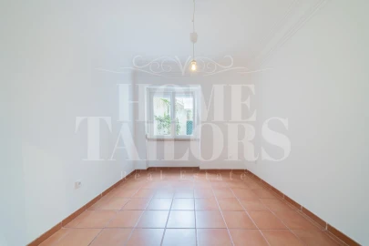 Apartamento T1 para Arrendamento em São Vicente