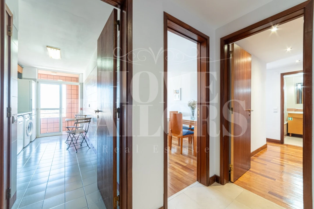 Apartamento T1 para Arrendamento em São Vicente Foto 4