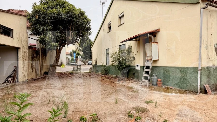 Moradia T4 para Venda em Currelos, Papízios e Sobral