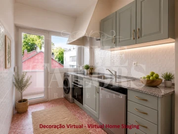 Apartamento T3 para Arrendamento em Santo António