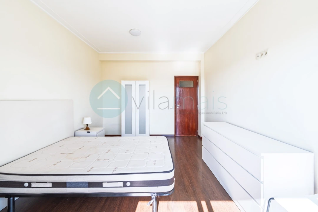 Apartamento T2 para Venda em Paranhos Foto 2