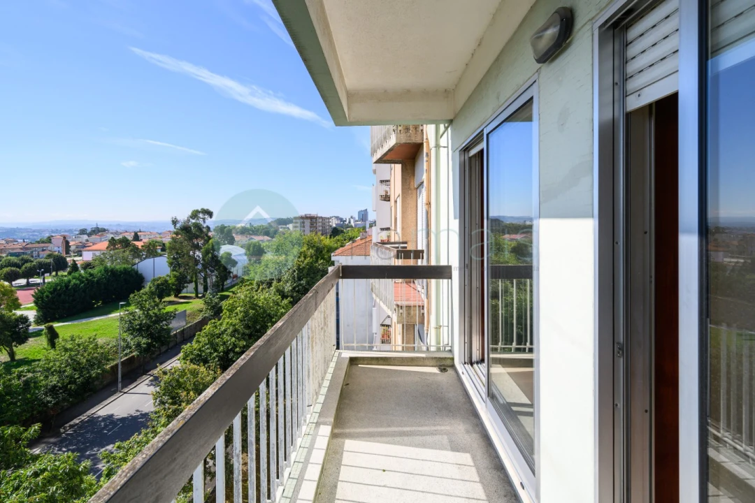 Apartamento T2 para Venda em Paranhos Foto 11