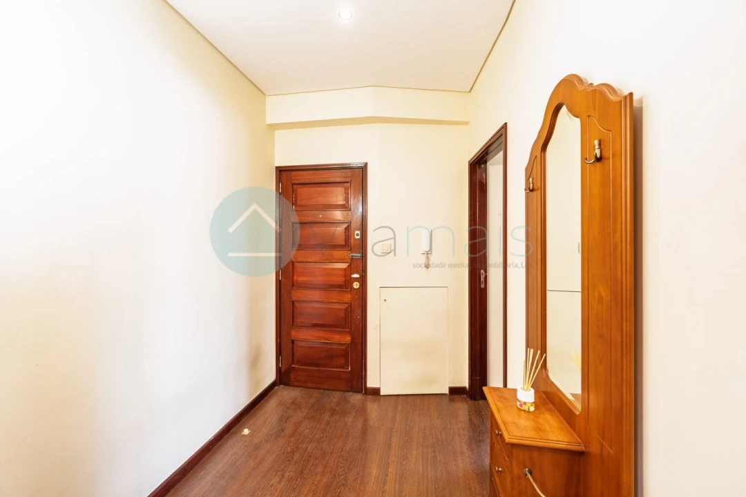 Apartamento T2 para Venda em Paranhos Foto 14