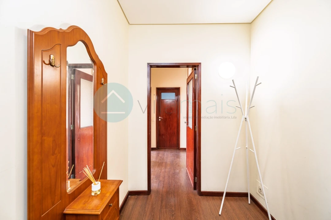 Apartamento T2 para Venda em Paranhos Foto 15