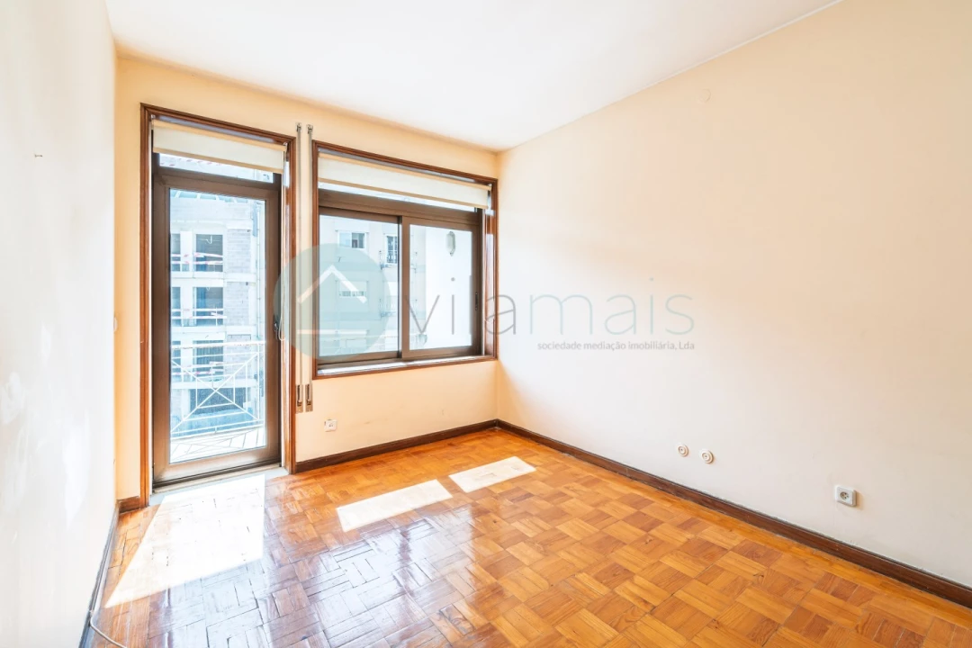 Apartamento T3 para Venda em Paranhos Foto 6