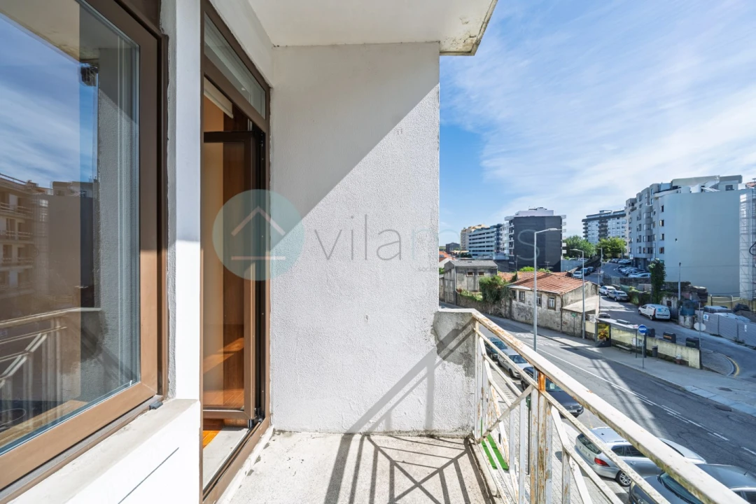 Apartamento T3 para Venda em Paranhos Foto 11