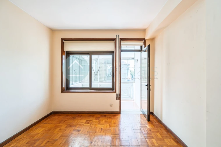 Apartamento T3 para Venda em Paranhos Foto 14