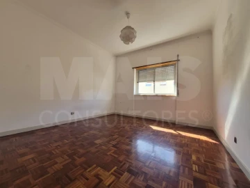 Apartamento T2 para Venda em Rio de Mouro