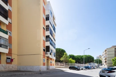 Apartamento T1 para Venda em Alto do Seixalinho, Santo André e Verderena