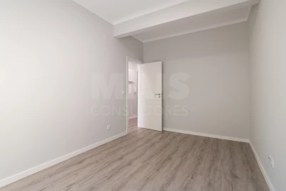Apartamento T1 para Venda em Alto do Seixalinho, Santo André e Verderena