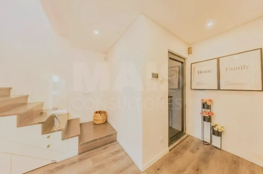 Moradia T4 para Venda em São Domingos de Rana Foto 6
