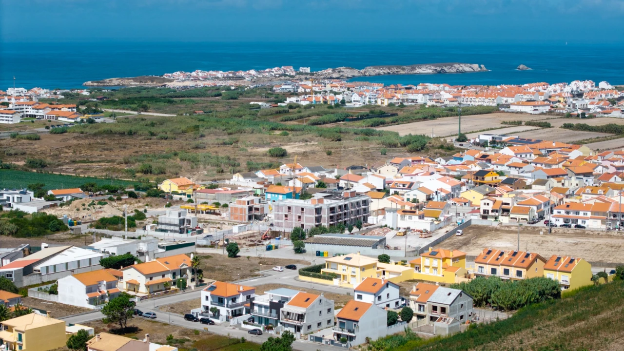 Apartamento T2 para Venda em Ferrel Foto 2