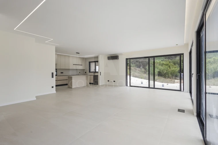 Moradia T3 para Venda em Alvorninha Foto 10