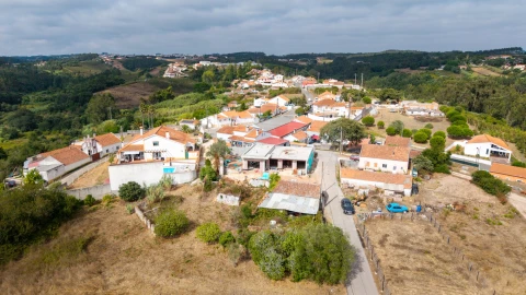 Moradia T3 para Venda em Salir de Matos