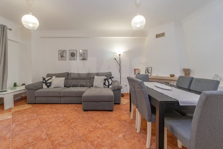 Apartamento T2 para Venda em Mina de Água Foto 4